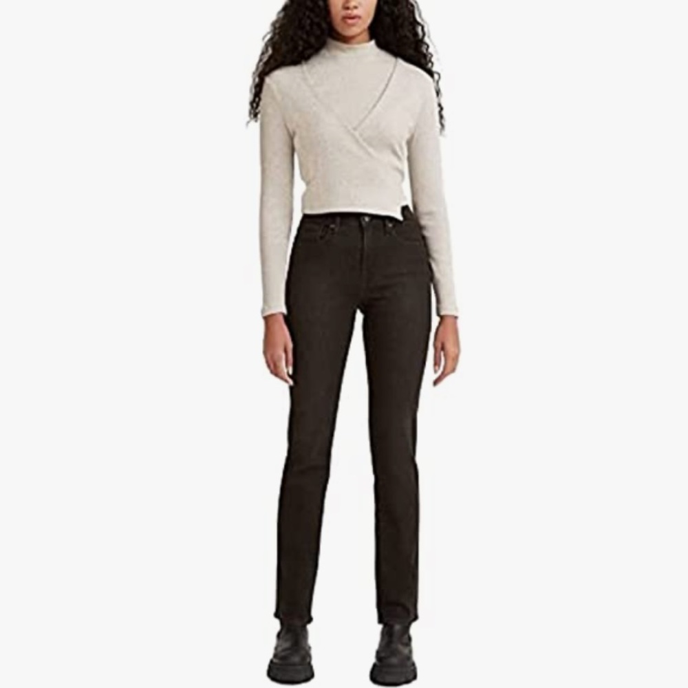 Levi's Women's 724 High Rise Straight Jeans NWT